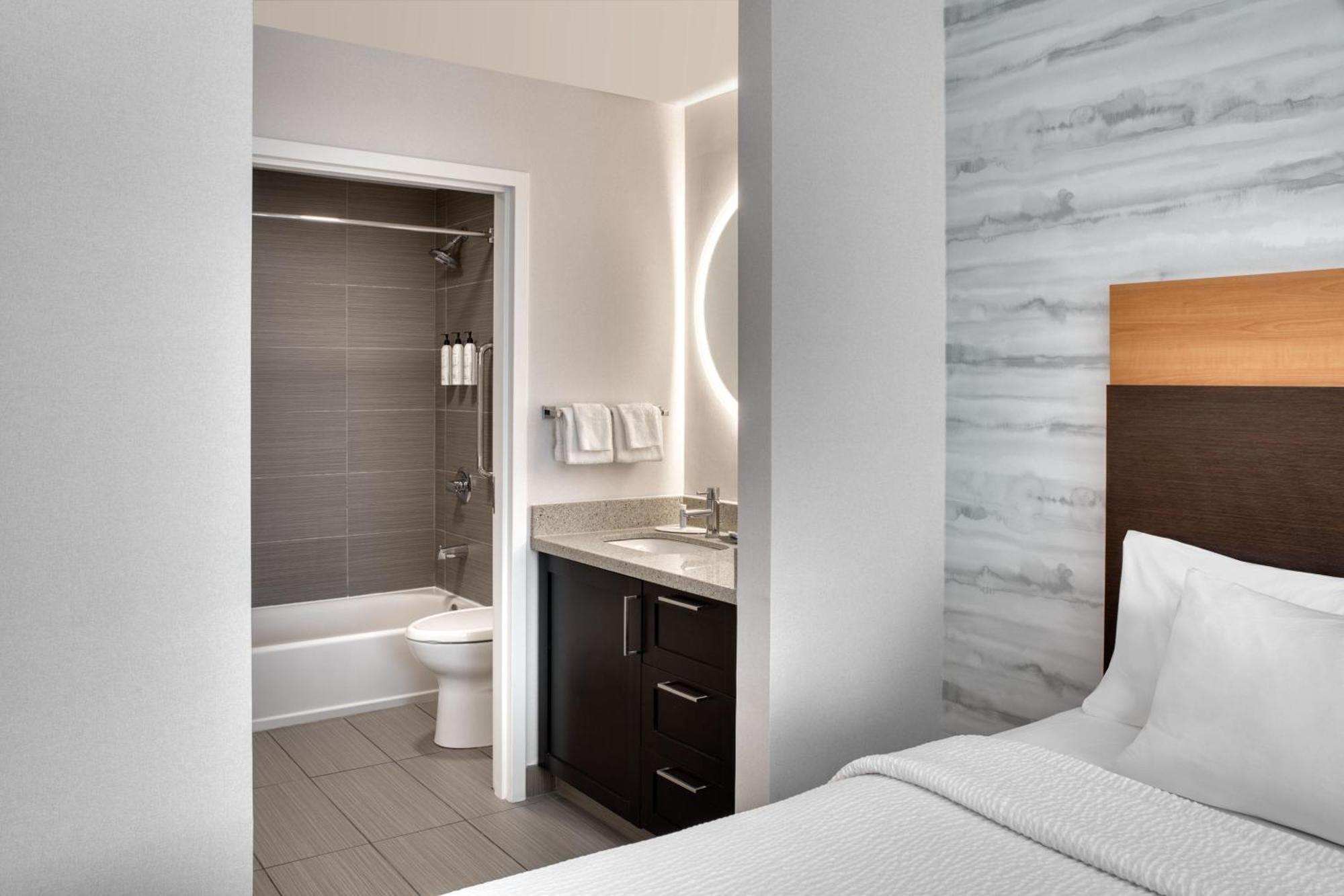 Towneplace Suites By Marriott Belleville Esterno foto