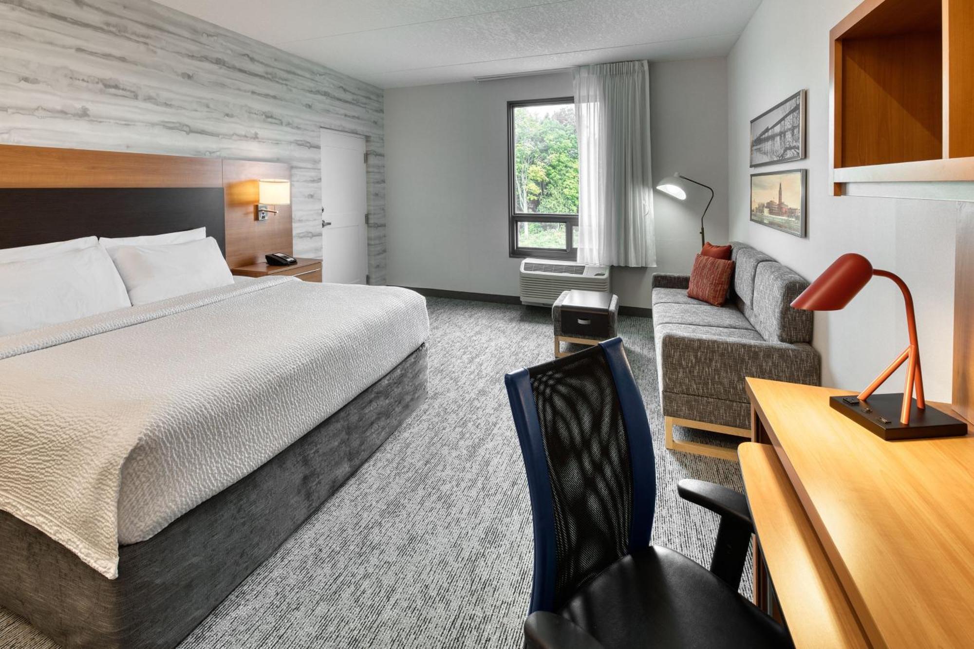 Towneplace Suites By Marriott Belleville Esterno foto
