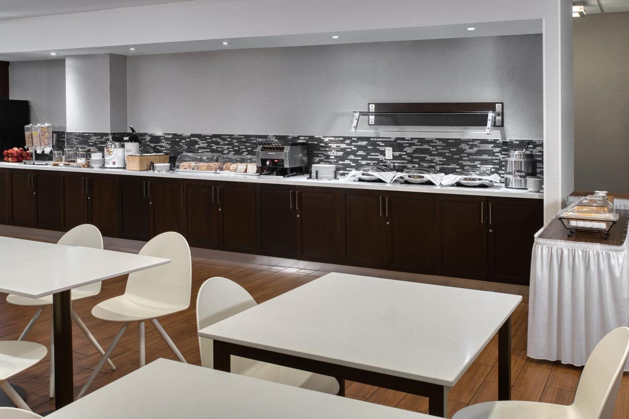 Towneplace Suites By Marriott Belleville Esterno foto