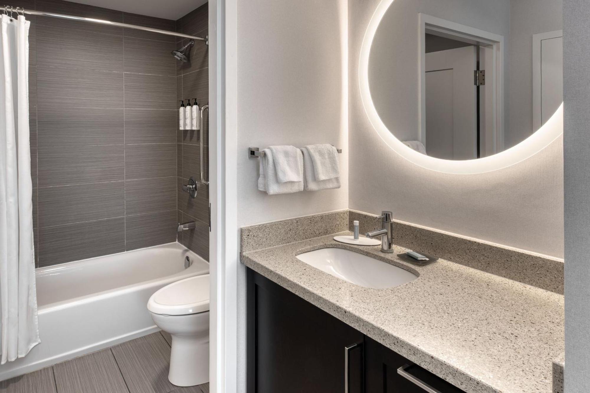 Towneplace Suites By Marriott Belleville Esterno foto