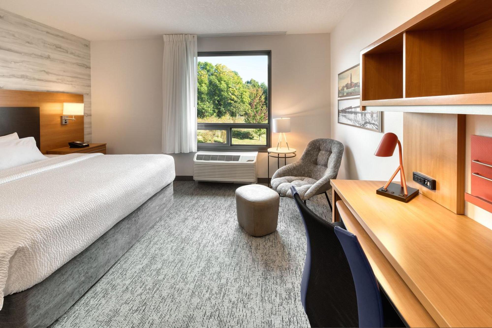 Towneplace Suites By Marriott Belleville Esterno foto