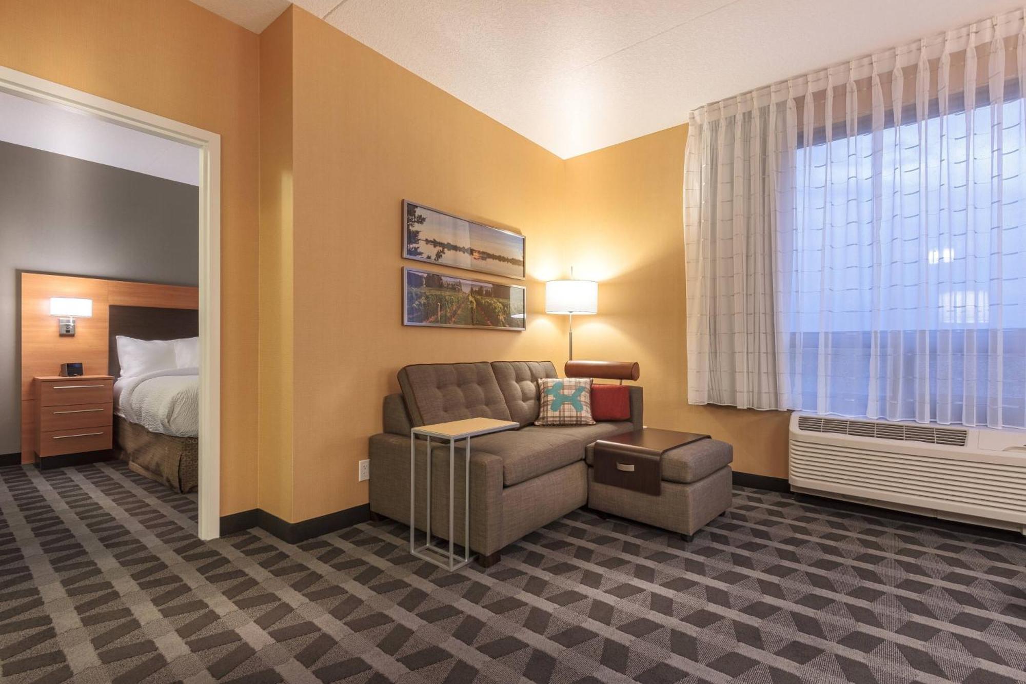 Towneplace Suites By Marriott Belleville Esterno foto